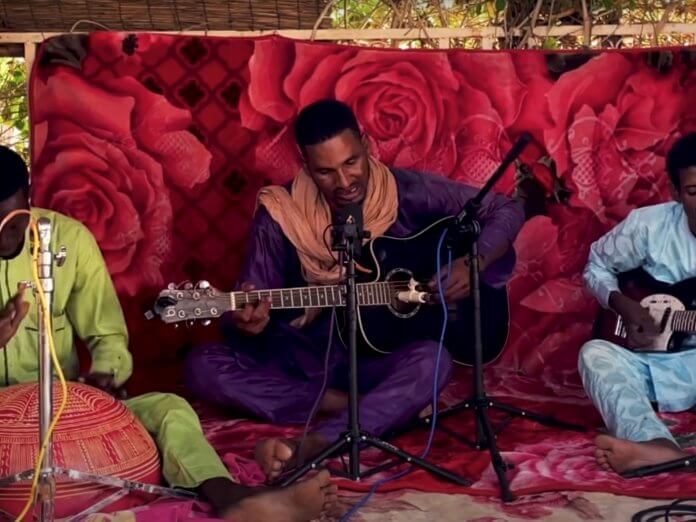 Mdou Moctar Acoustic NPR Afrique VictimeTiny Desk