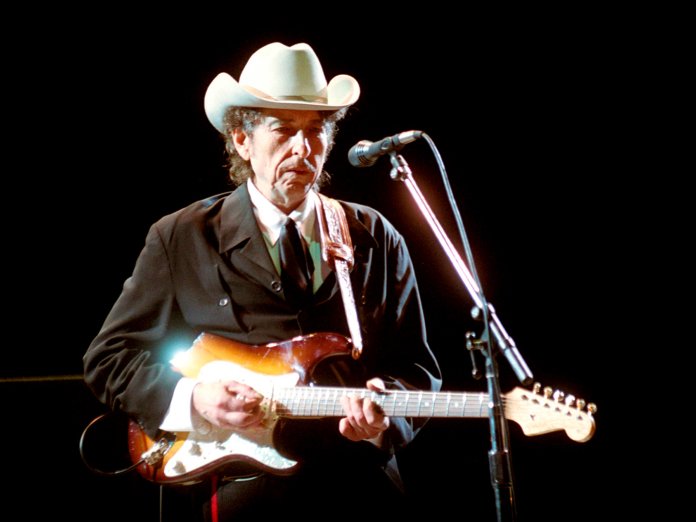 Bob Dylan sexual abuse accuser amends lawsuit time frame